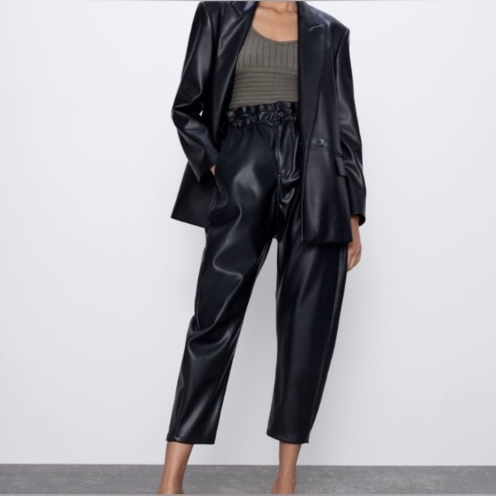 Zara Black High-Waisted Women's Faux Leather Pants Paper Bag Waist Size 6